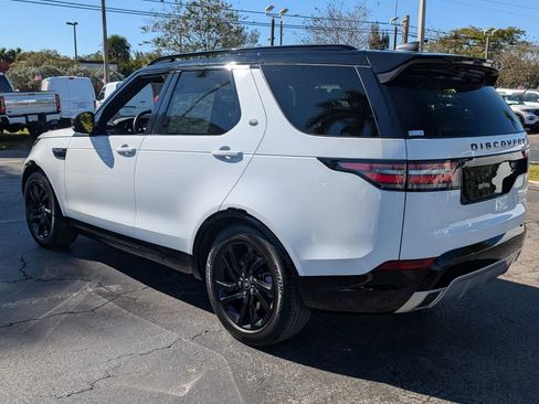 Used 2020 Land Rover Discovery Landmark AWD/4WD image 5