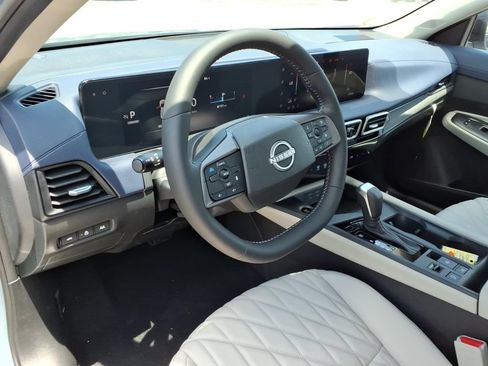 New 2026 Nissan Sentra SL w/ Floor Mat Package FWD image 18