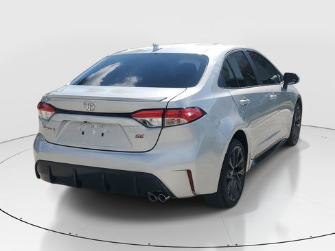 Certified 2024 Toyota Corolla SE FWD image 3