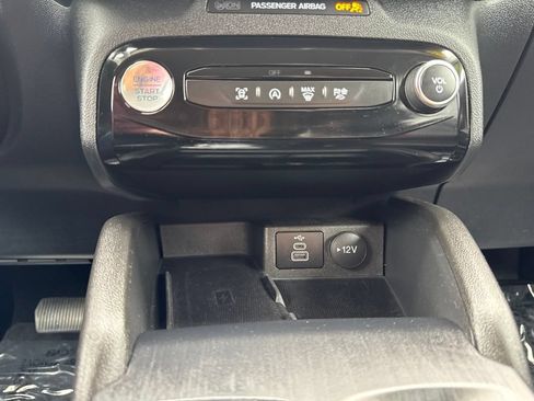 Used 2025 Ford Escape Platinum AWD/4WD image 19