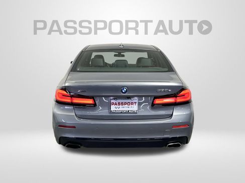 Used 2023 BMW 530e xDrive w/ Premium Package image 3