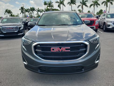 Used 2018 GMC Terrain SLE FWD image 2