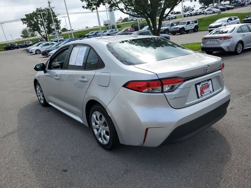 Used 2024 Toyota Corolla LE FWD image 3