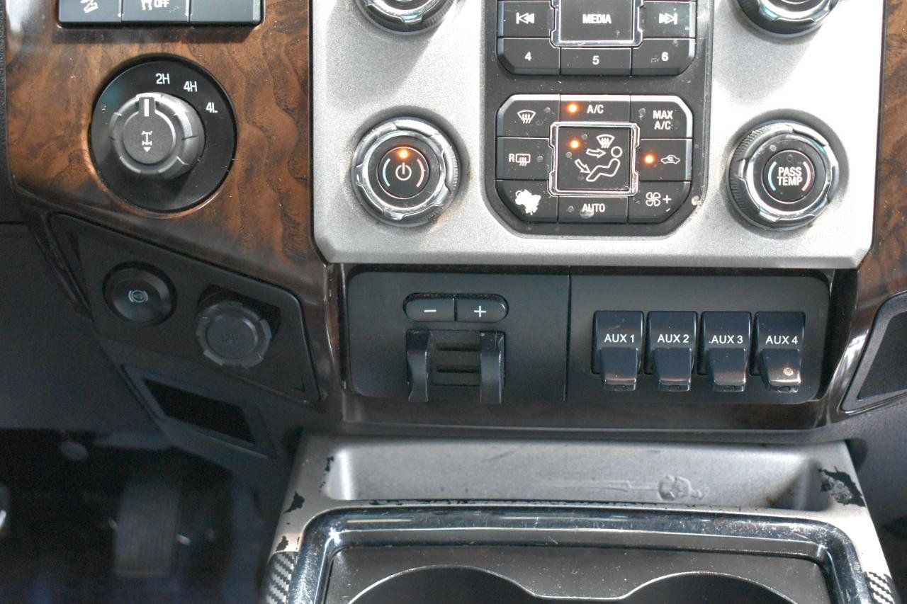 Used 2015 Ford F250 Platinum w/ FX4 Off-Road Package AWD/4WD image 23