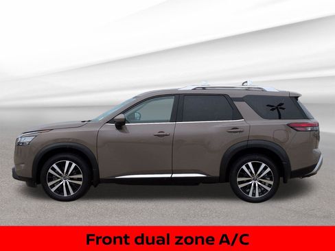 Certified 2024 Nissan Pathfinder Platinum image 12
