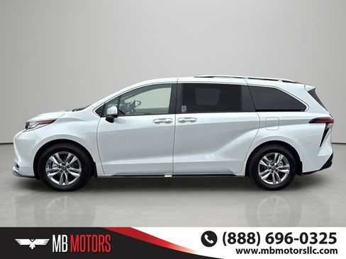 Used 2024 Toyota Sienna Limited AWD/4WD image 2