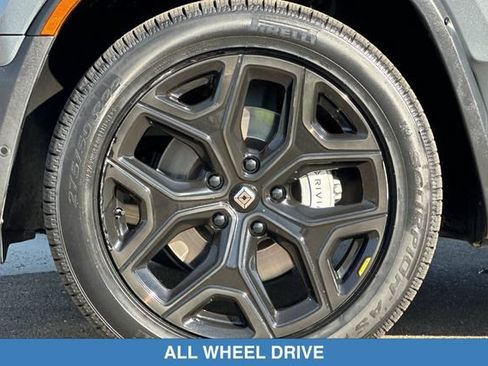 Used 2024 Rivian R1S Adventure AWD/4WD image 29