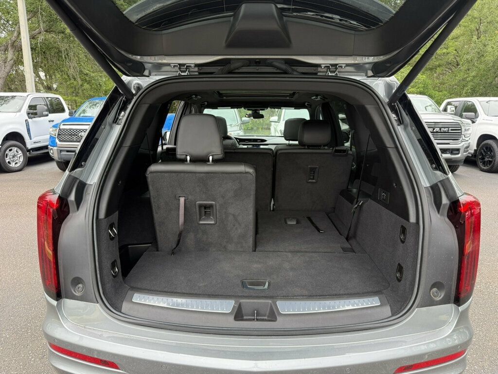 Used 2024 Cadillac XT6 Luxury FWD image 9