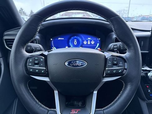 Used 2023 Ford Explorer ST w/ Equipment Group 401A image 18