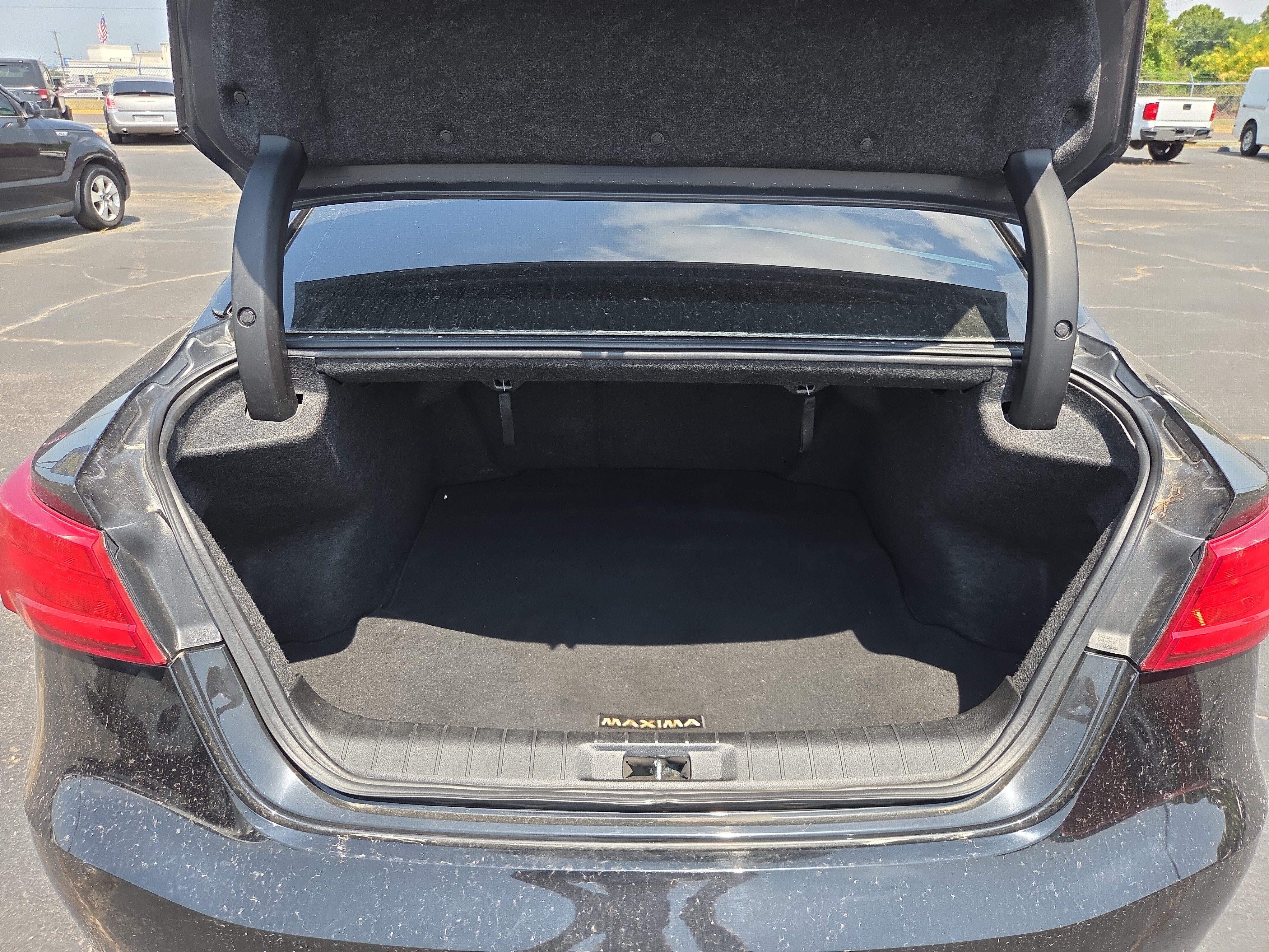 Used 2017 Nissan Maxima 3.5 SL FWD image 14
