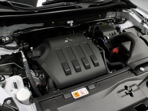 New 2026 Mitsubishi Eclipse Cross LE image 26