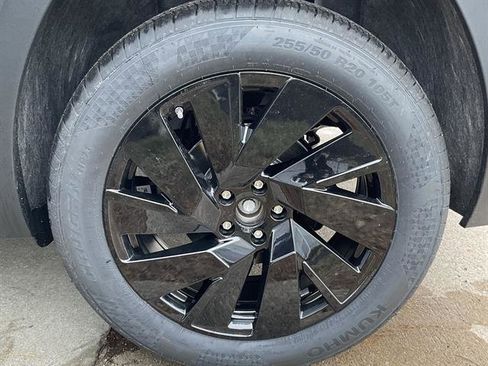 New 2026 Volkswagen Atlas Cross Sport SE image 11