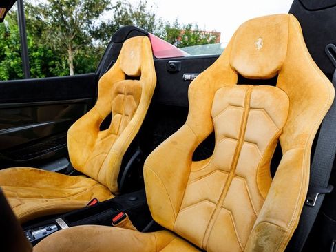 Used 2015 Ferrari 458 Speciale A image 27