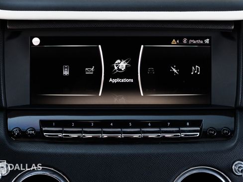 Used 2021 Rolls-Royce Cullinan image 26