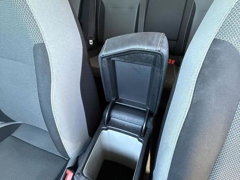 Used 2024 Volkswagen Taos S w/ MDO Package image 21