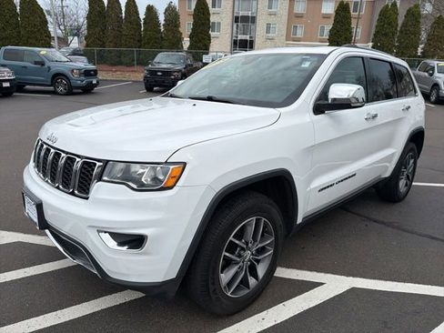 Used 2018 Jeep Grand Cherokee Limited AWD/4WD image 3