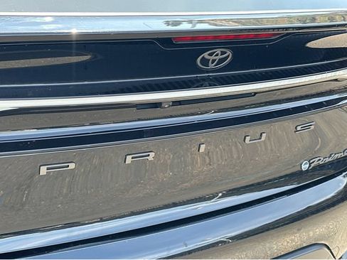 Used 2023 Toyota Prius Prime FWD image 14
