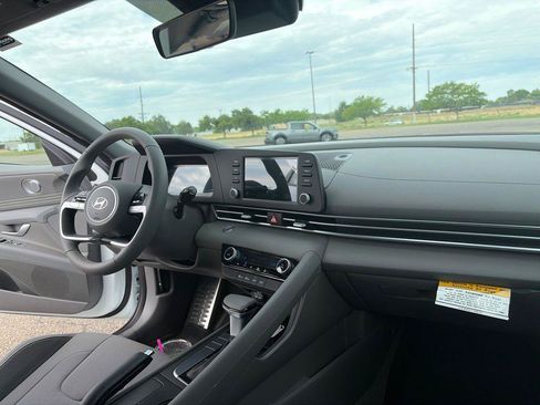 New 2026 Hyundai Elantra Sport FWD image 25