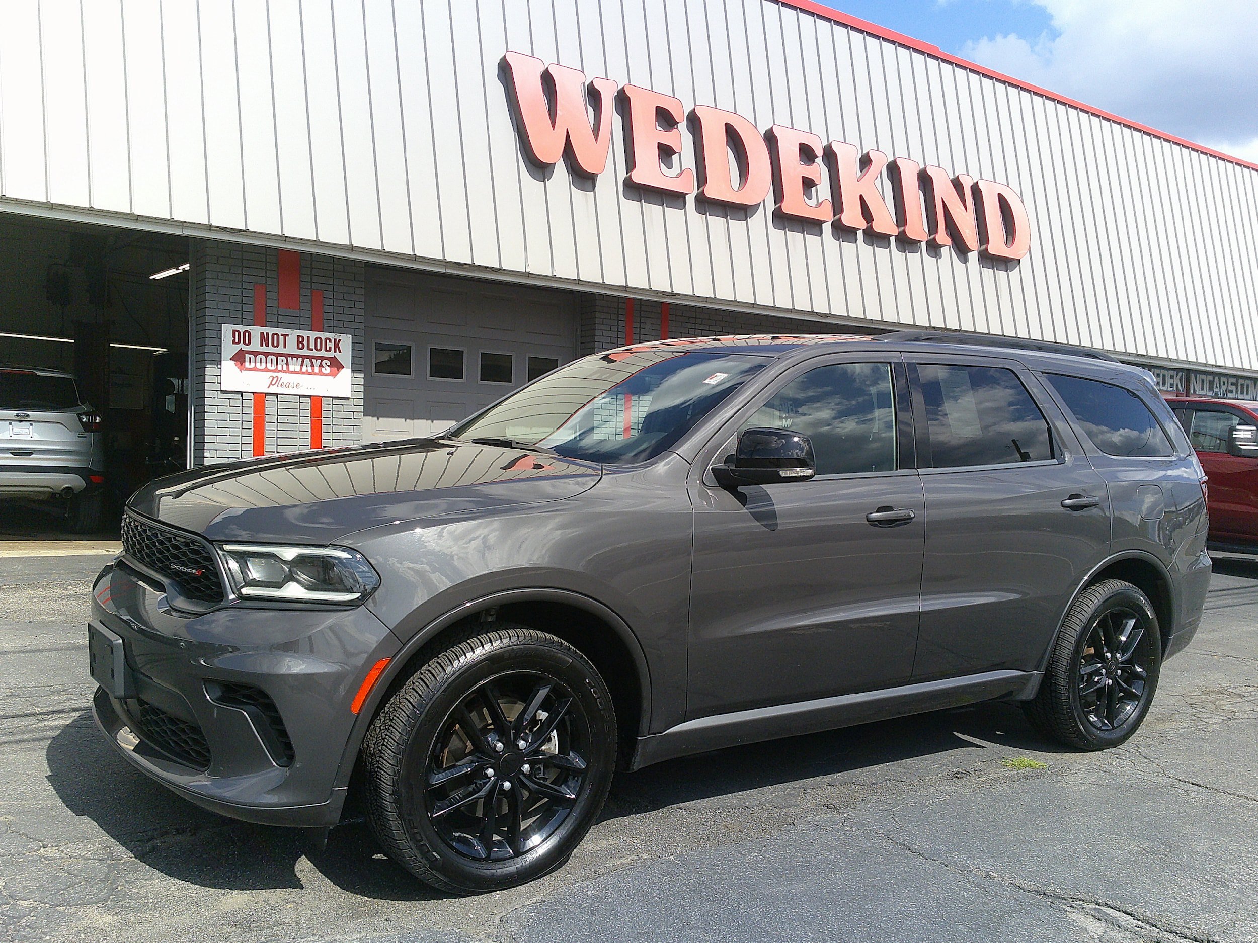 Used 2024 Dodge Durango GT AWD/4WD image 1