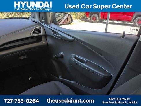 Used 2020 Chevrolet Spark LS FWD image 17