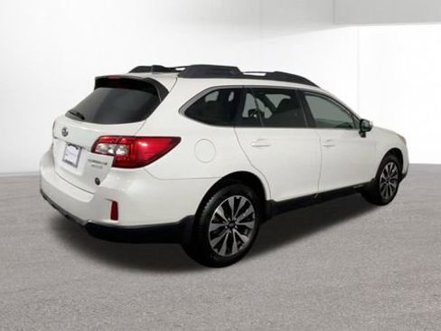 Used 2016 Subaru Outback 2.5i Limited AWD/4WD image 9