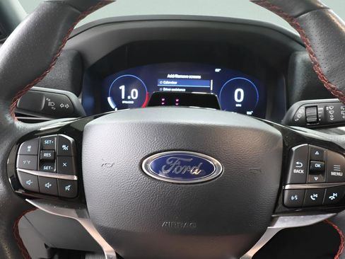 Used 2025 Ford Explorer ST-Line w/ ST-Line Street Pack AWD/4WD image 11
