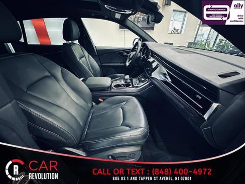 Used 2022 Audi Q8 Premium Plus w/ Premium Plus Package AWD/4WD image 30