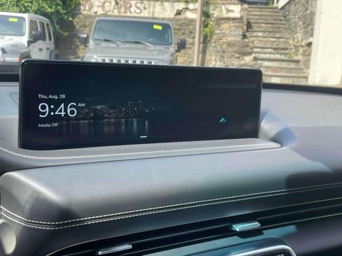 Used 2024 Genesis GV80 2.5T w/ Advanced Package image 28