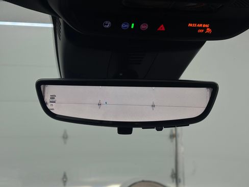 Used 2026 Chevrolet Traverse LT w/ Driver Confidence Package FWD image 6