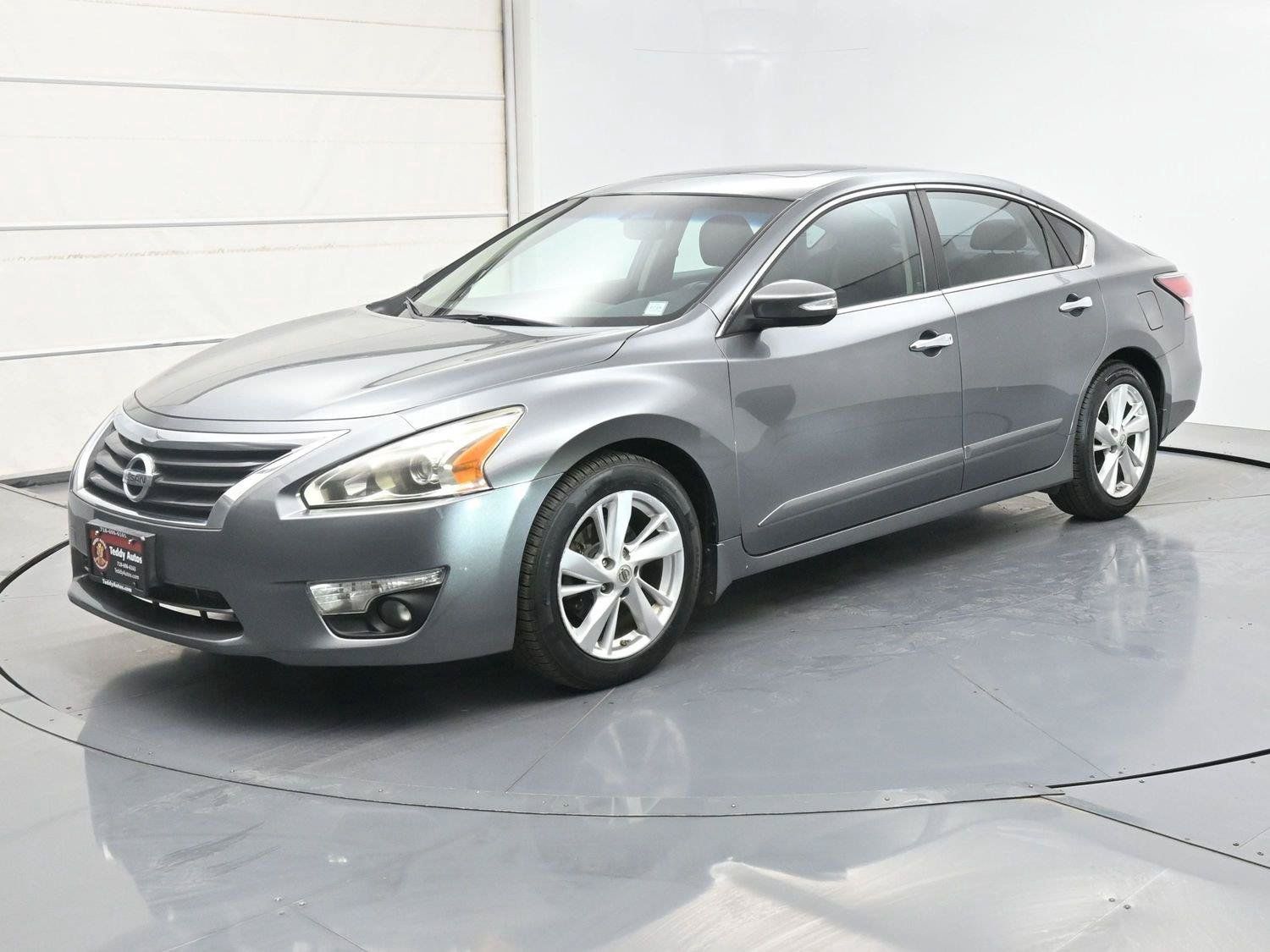 Used 2015 Nissan Altima 2.5 SL w/ Technology Package FWD image 1