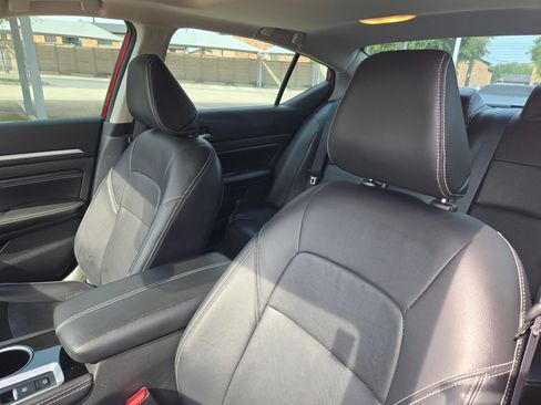 Used 2023 Nissan Altima 2.5 SL AWD/4WD image 9