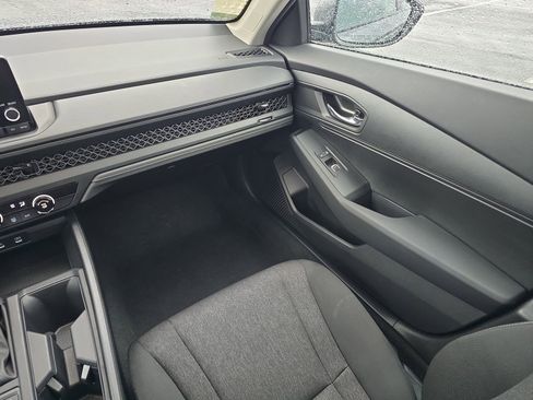 Certified 2025 Honda Accord LX image 12