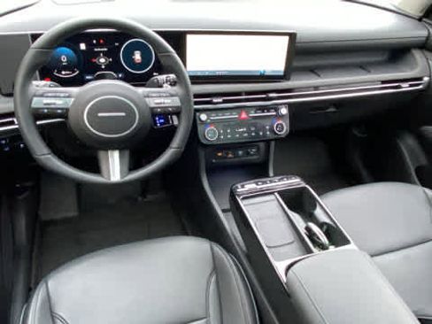New 2026 Hyundai Tucson Limited image 11