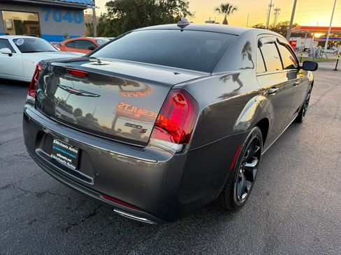 Used 2023 Chrysler 300 S image 5