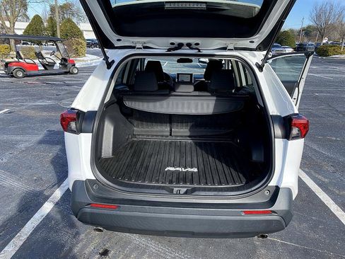 Certified 2023 Toyota RAV4 LE image 22