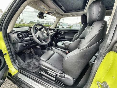 Used 2024 MINI Cooper S FWD image 10