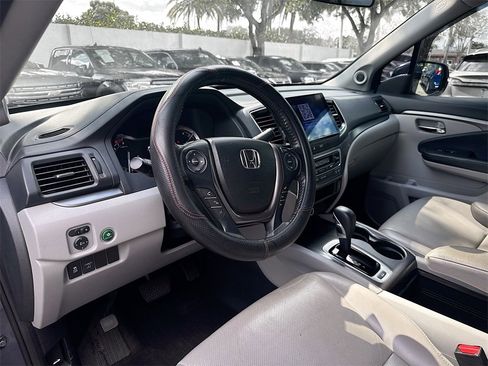Used 2018 Honda Ridgeline RTL image 10