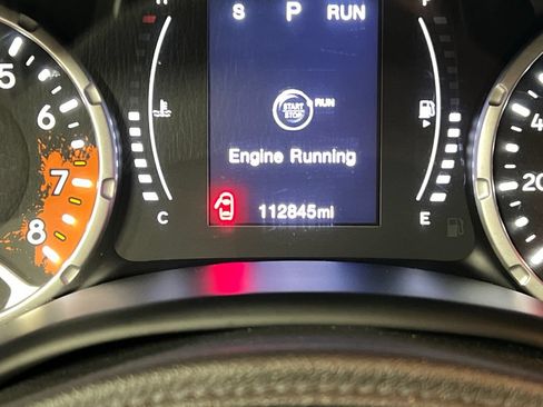 Used 2017 Jeep Renegade Latitude AWD/4WD image 22