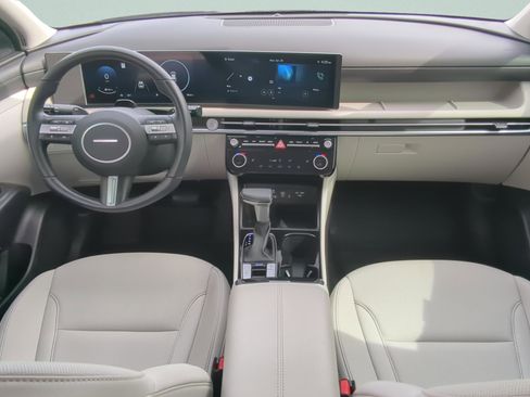 Certified 2025 Hyundai Tucson SEL FWD image 12