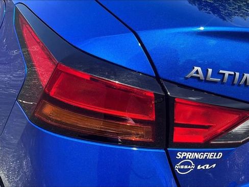 Used 2025 Nissan Altima 2.5 SV FWD image 22