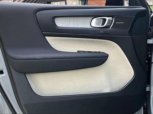 Certified 2026 Volvo XC40 B5 Ultra AWD/4WD image 24