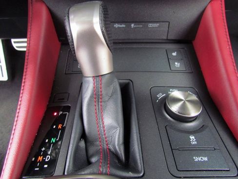 Used 2016 Lexus RC 200t RWD image 40