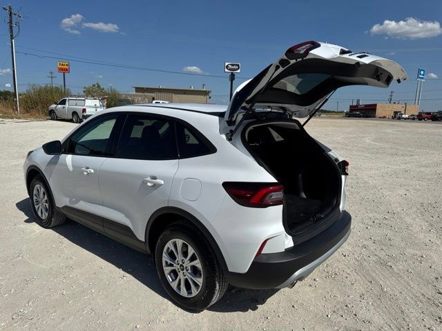 Used 2025 Ford Escape Active AWD/4WD image 4