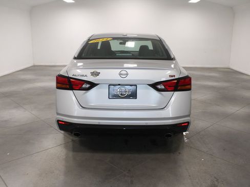 Used 2024 Nissan Altima 2.5 SR image 8