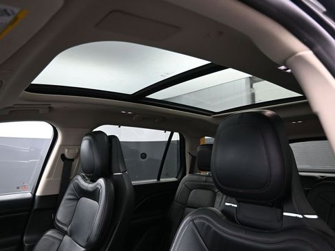 Used 2020 Lincoln Aviator Reserve w/ Equipment Group 201A image 32