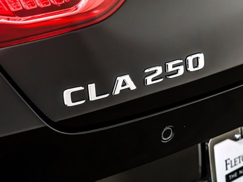 Used 2023 Mercedes-Benz CLA 250 image 10