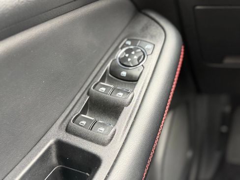 Used 2024 Ford Edge ST-Line image 16