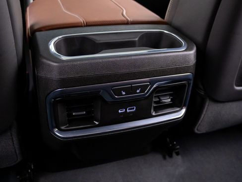 Used 2023 GMC Sierra 1500 Denali Ultimate AWD/4WD image 19