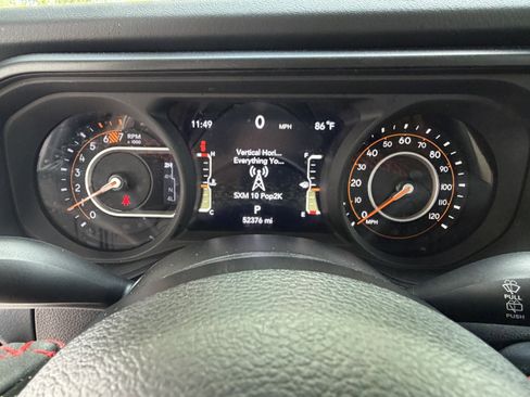 Used 2024 Jeep Wrangler Unlimited Rubicon AWD/4WD image 22