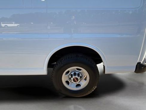 Used 2023 GMC Savana 2500 w/ Driver Convenience Package RWD image 30